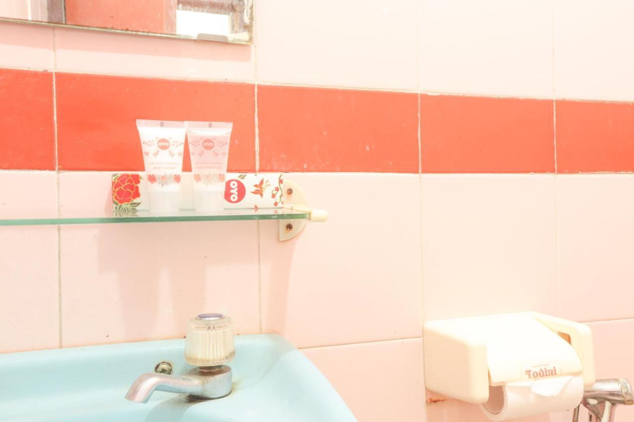 Oyo 108 Hotel Surya Cakarta Dış mekan fotoğraf