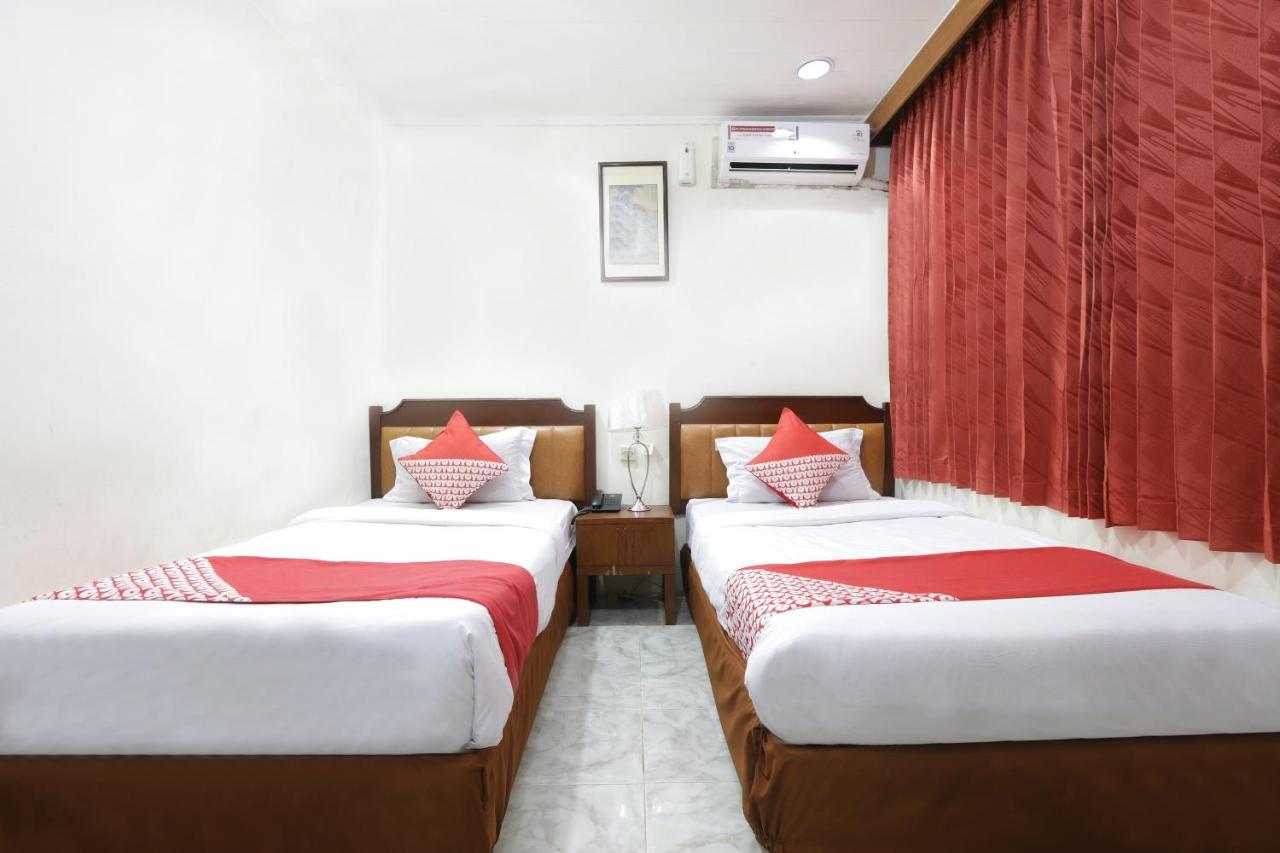 Oyo 108 Hotel Surya Cakarta Dış mekan fotoğraf