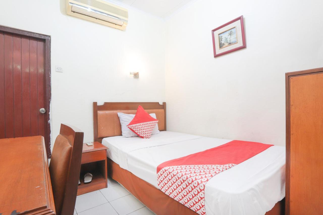Oyo 108 Hotel Surya Cakarta Dış mekan fotoğraf