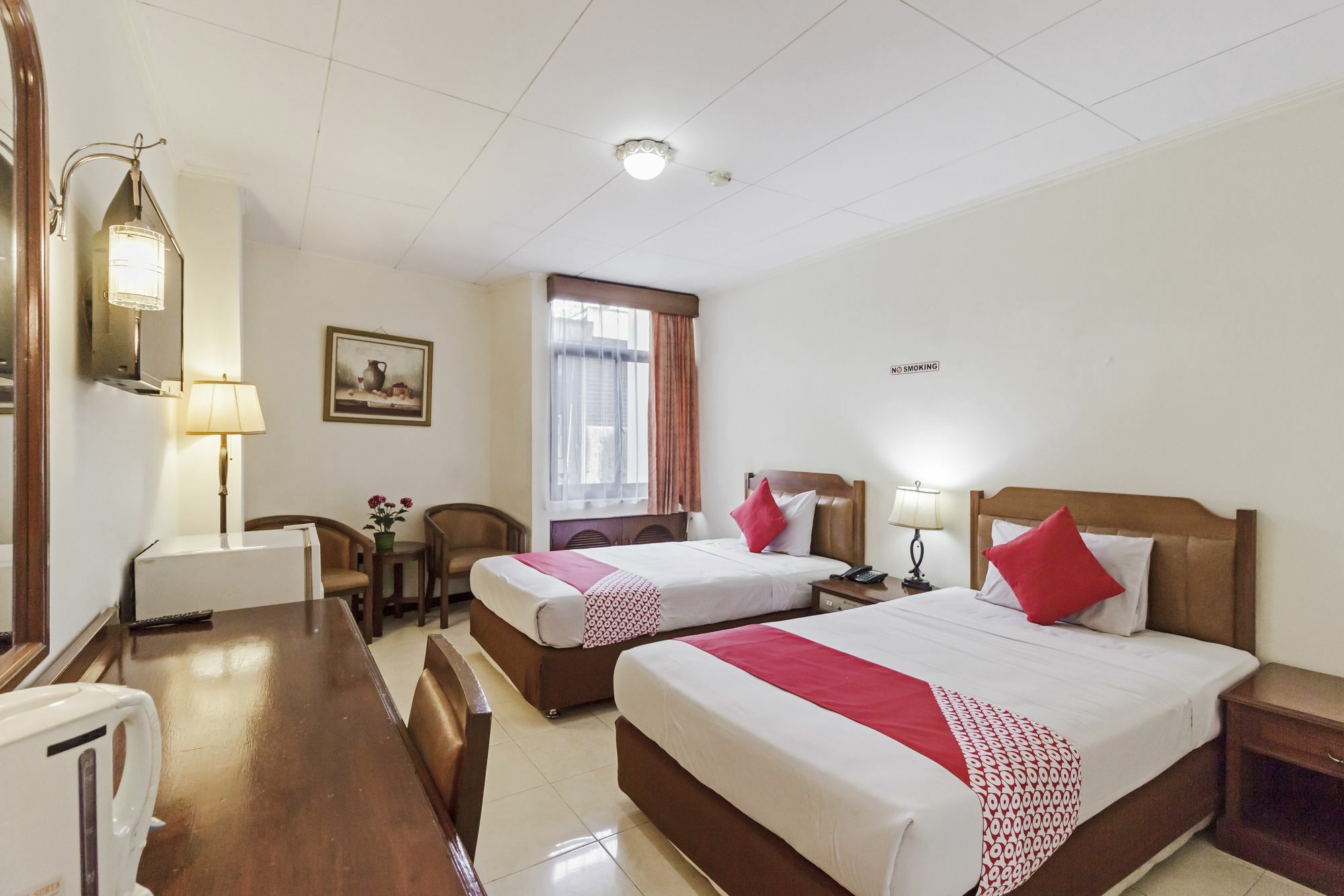 Oyo 108 Hotel Surya Cakarta Dış mekan fotoğraf