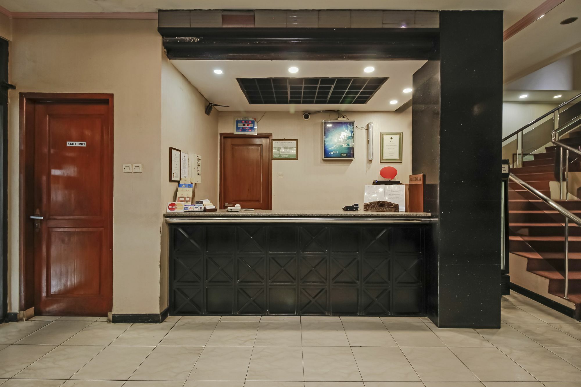 Oyo 108 Hotel Surya Cakarta Dış mekan fotoğraf
