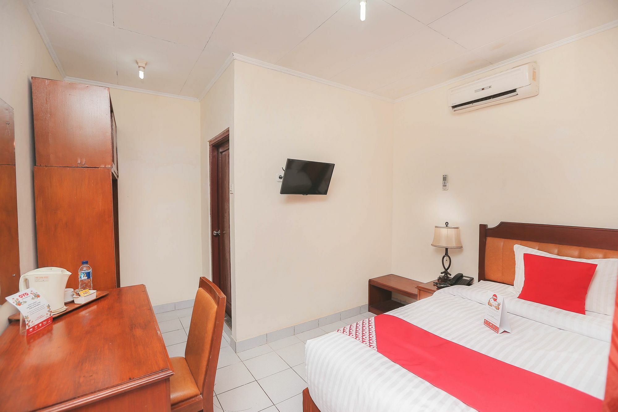Oyo 108 Hotel Surya Cakarta Dış mekan fotoğraf