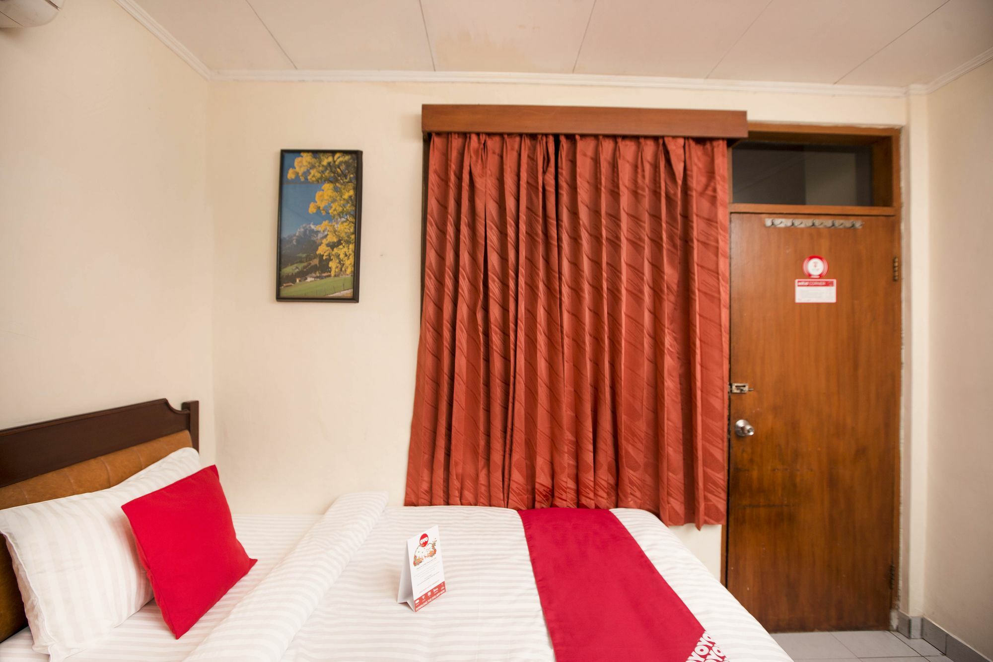 Oyo 108 Hotel Surya Cakarta Dış mekan fotoğraf
