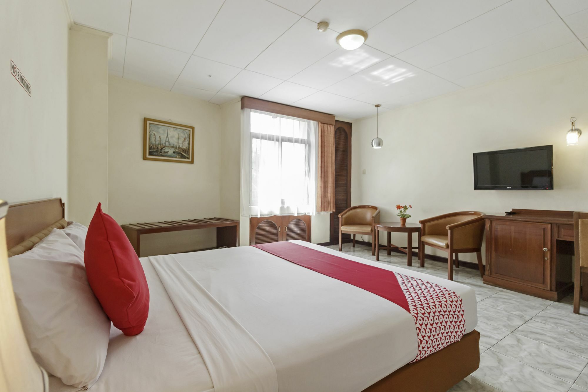 Oyo 108 Hotel Surya Cakarta Dış mekan fotoğraf
