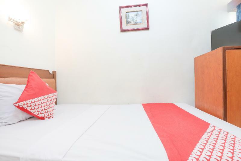 Oyo 108 Hotel Surya Cakarta Dış mekan fotoğraf
