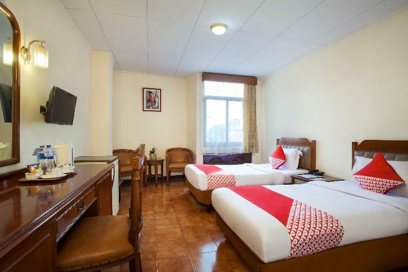 Oyo 108 Hotel Surya Cakarta Dış mekan fotoğraf
